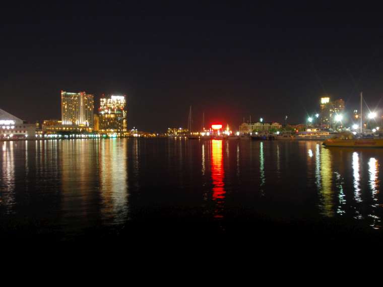 Baltimore - Inner Harbour - Skyline at night