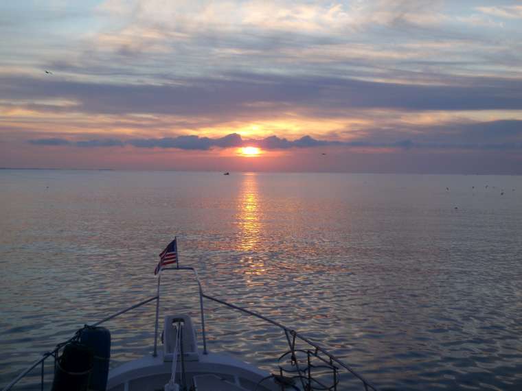 PA255274-760 Leaving Solomons Island at dawn