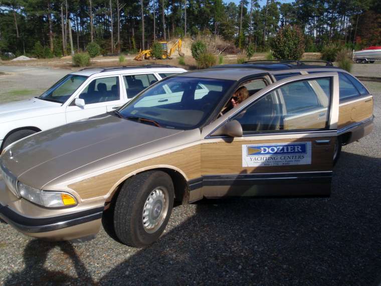 Curtesy car
