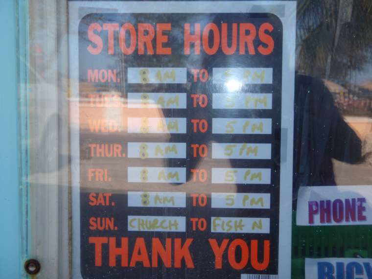 See the hours on Sundays